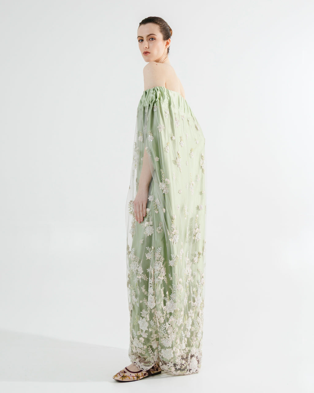Robe Émeraude en dentelle avec tulle brodé - Précommande