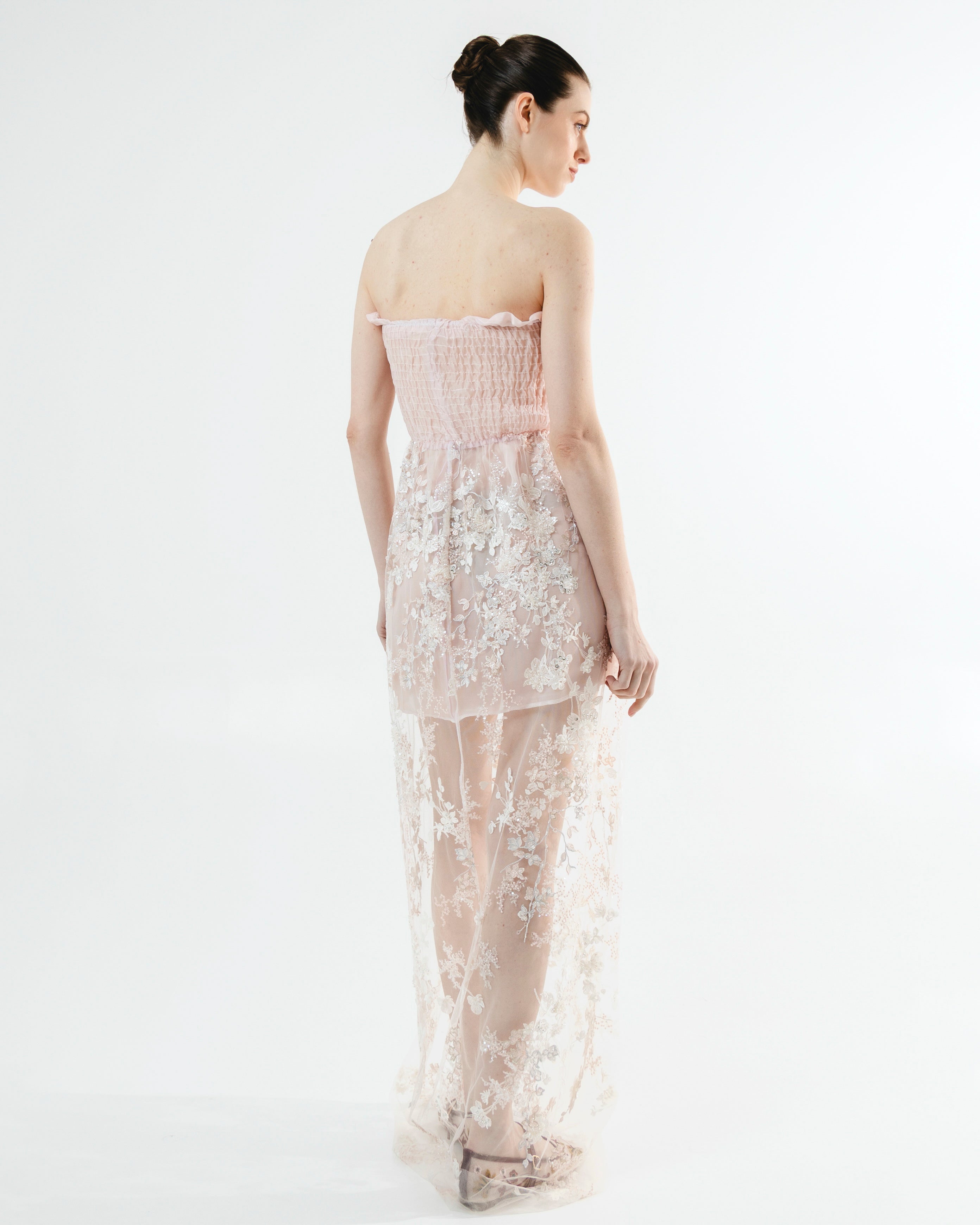 Robe Rose en dentelle avec tulle brodé