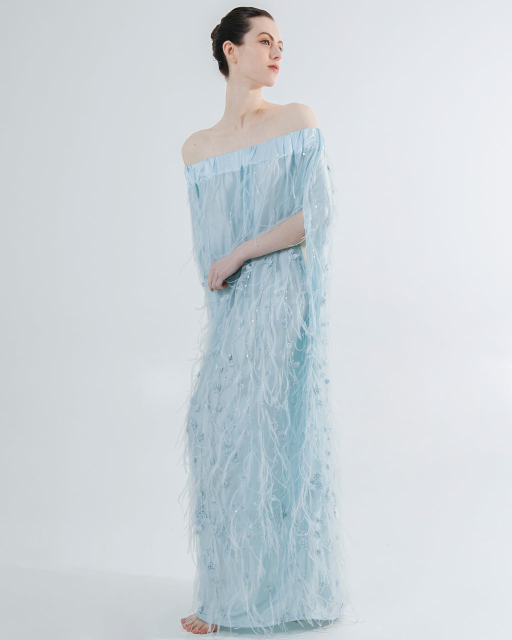 Robe Azur en dentelle avec tulle brodé - Précommande