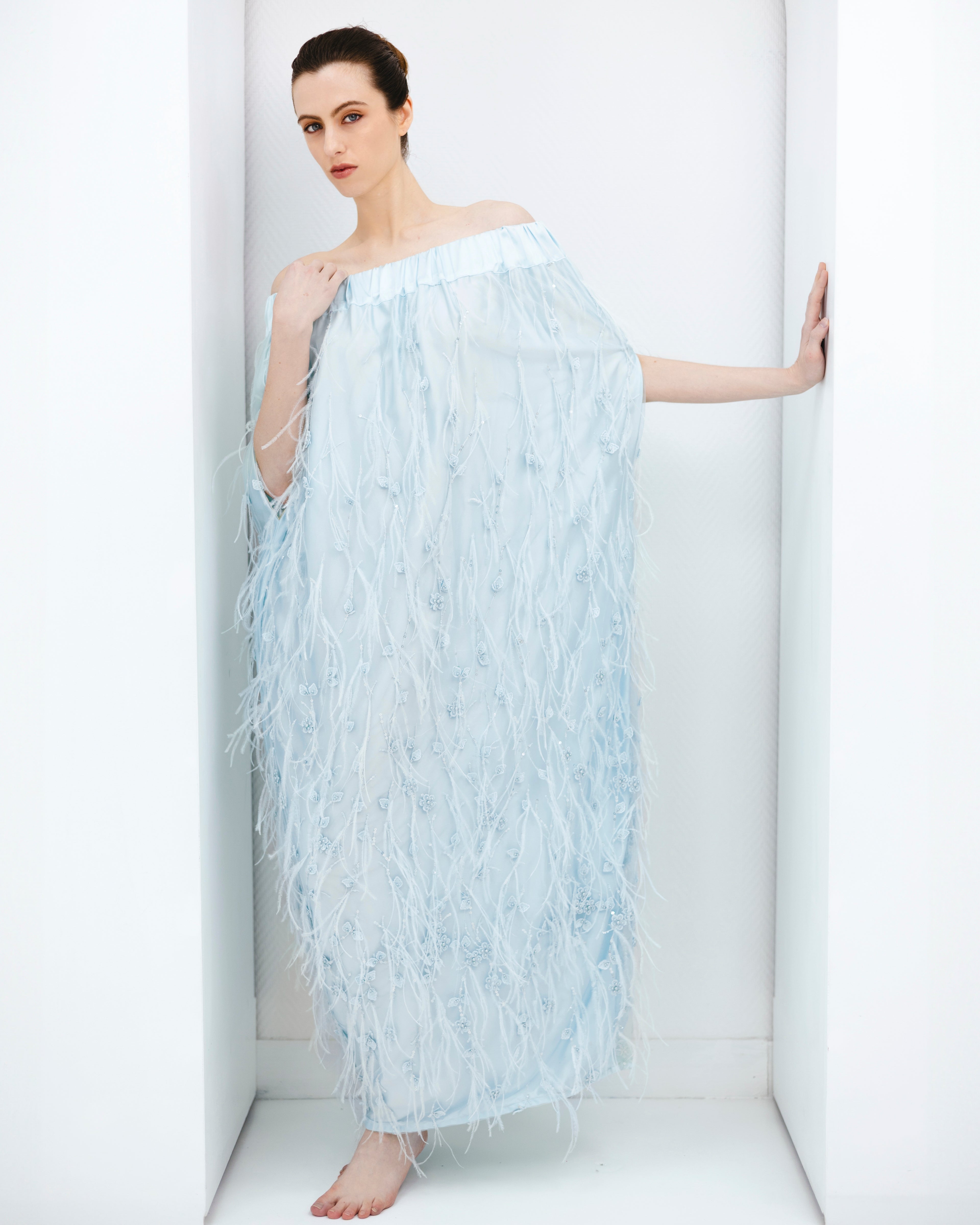 Robe Azur en dentelle avec tulle brodé - Précommande
