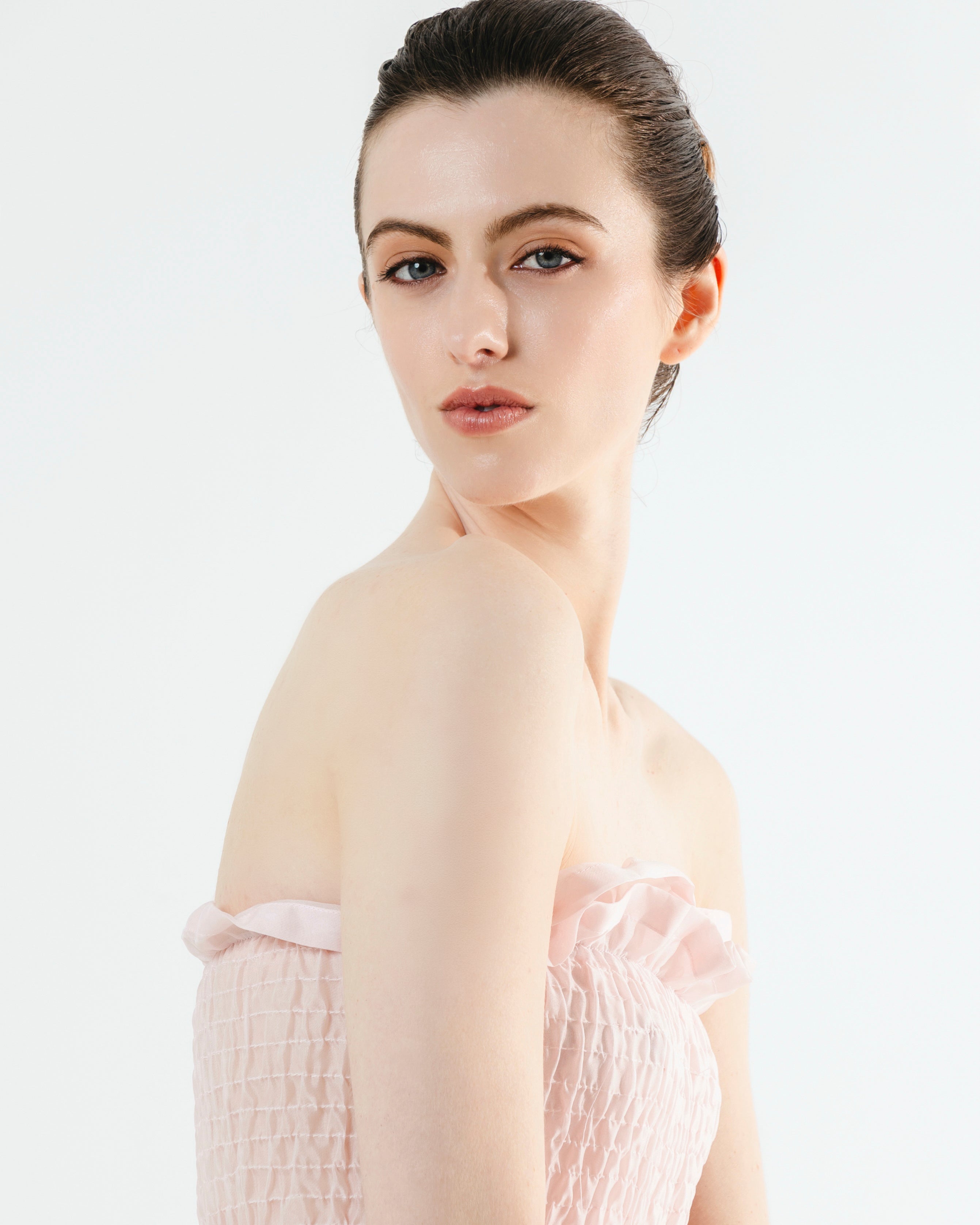 Robe Rose en dentelle avec tulle brodé