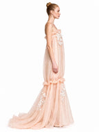 Robe en organza rose à volants