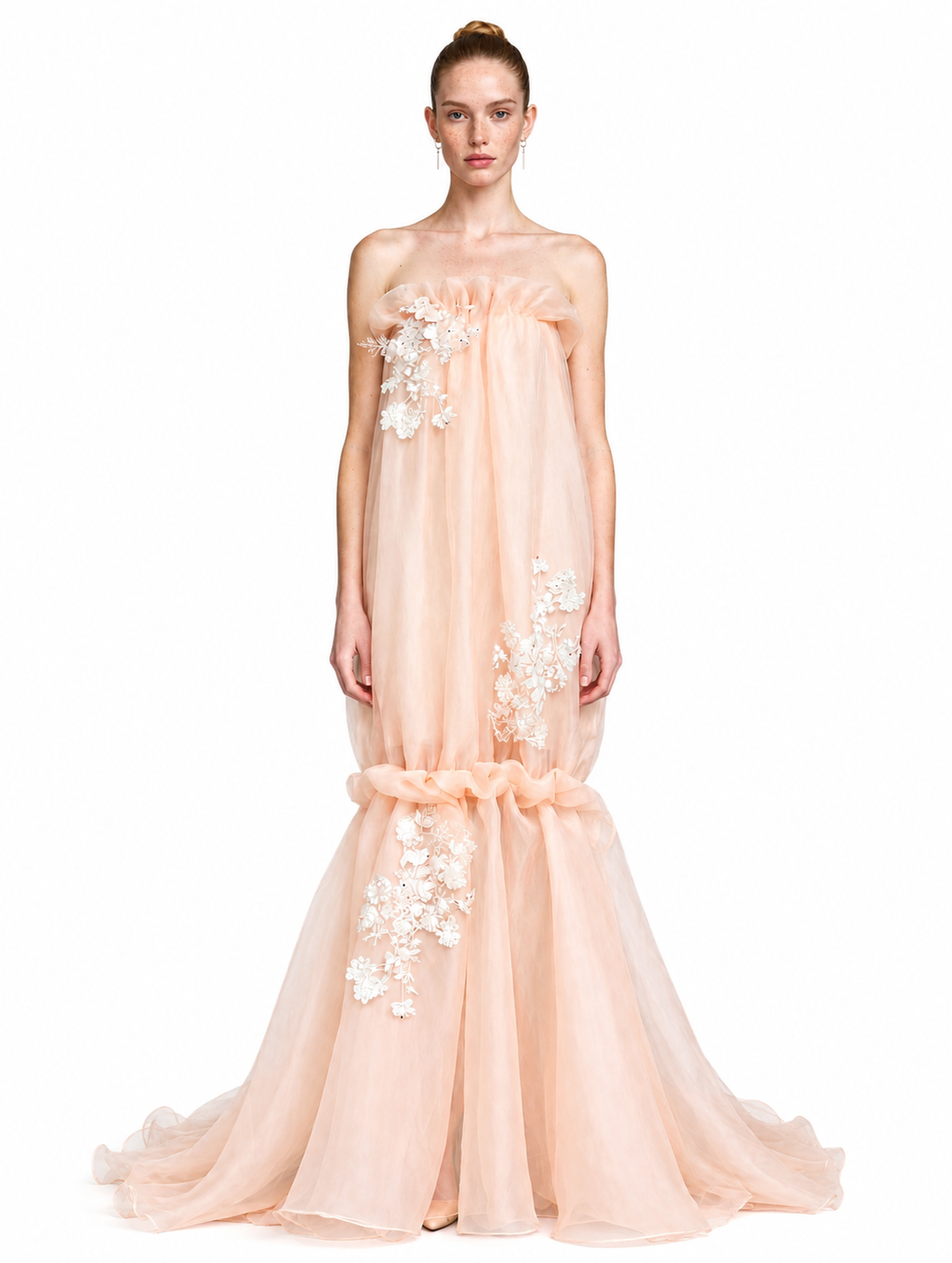Robe en organza rose à volants